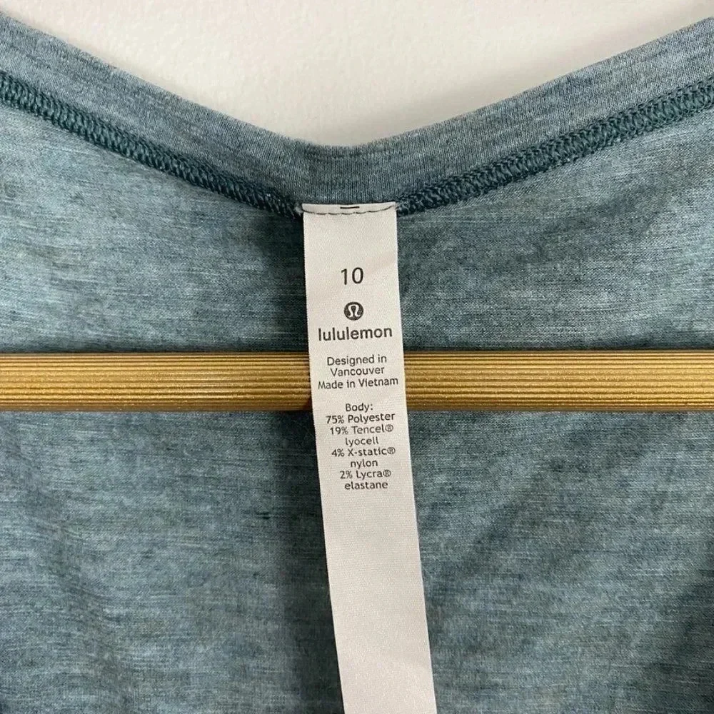 Lululemon Knot Gonna Fly Knotted Cropped Tank